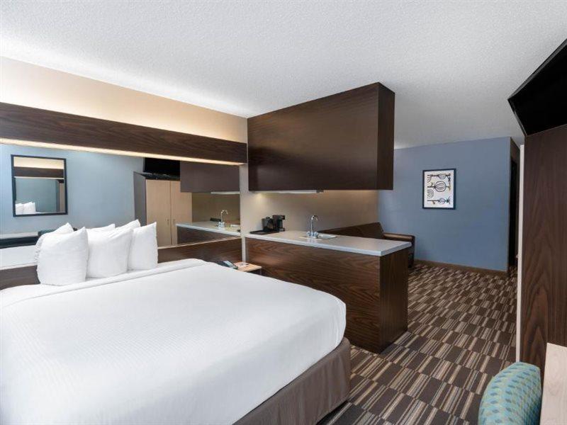 Microtel Inn & Suites Columbus North Bagian luar foto