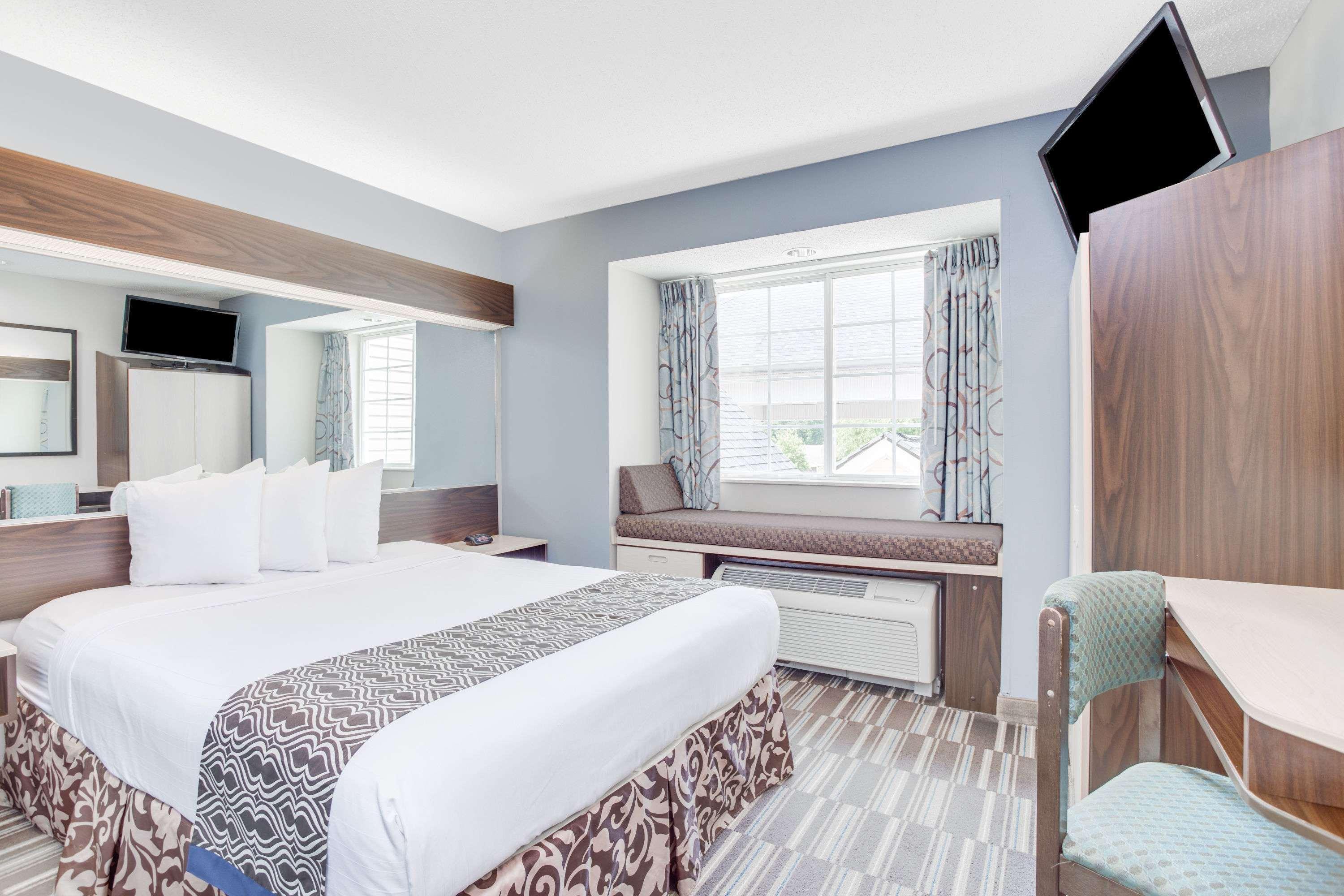 Microtel Inn & Suites Columbus North Bagian luar foto
