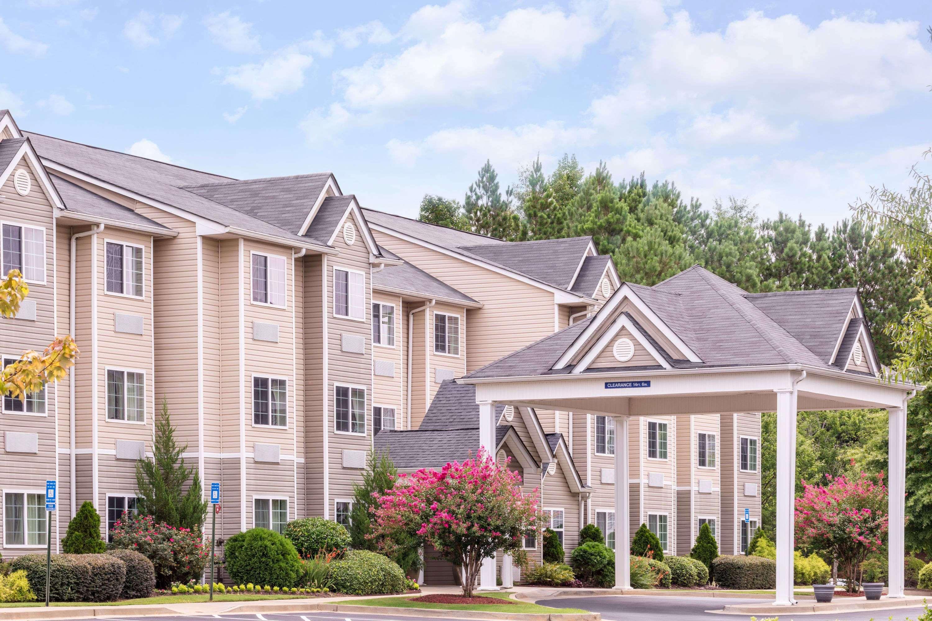 Microtel Inn & Suites Columbus North Bagian luar foto