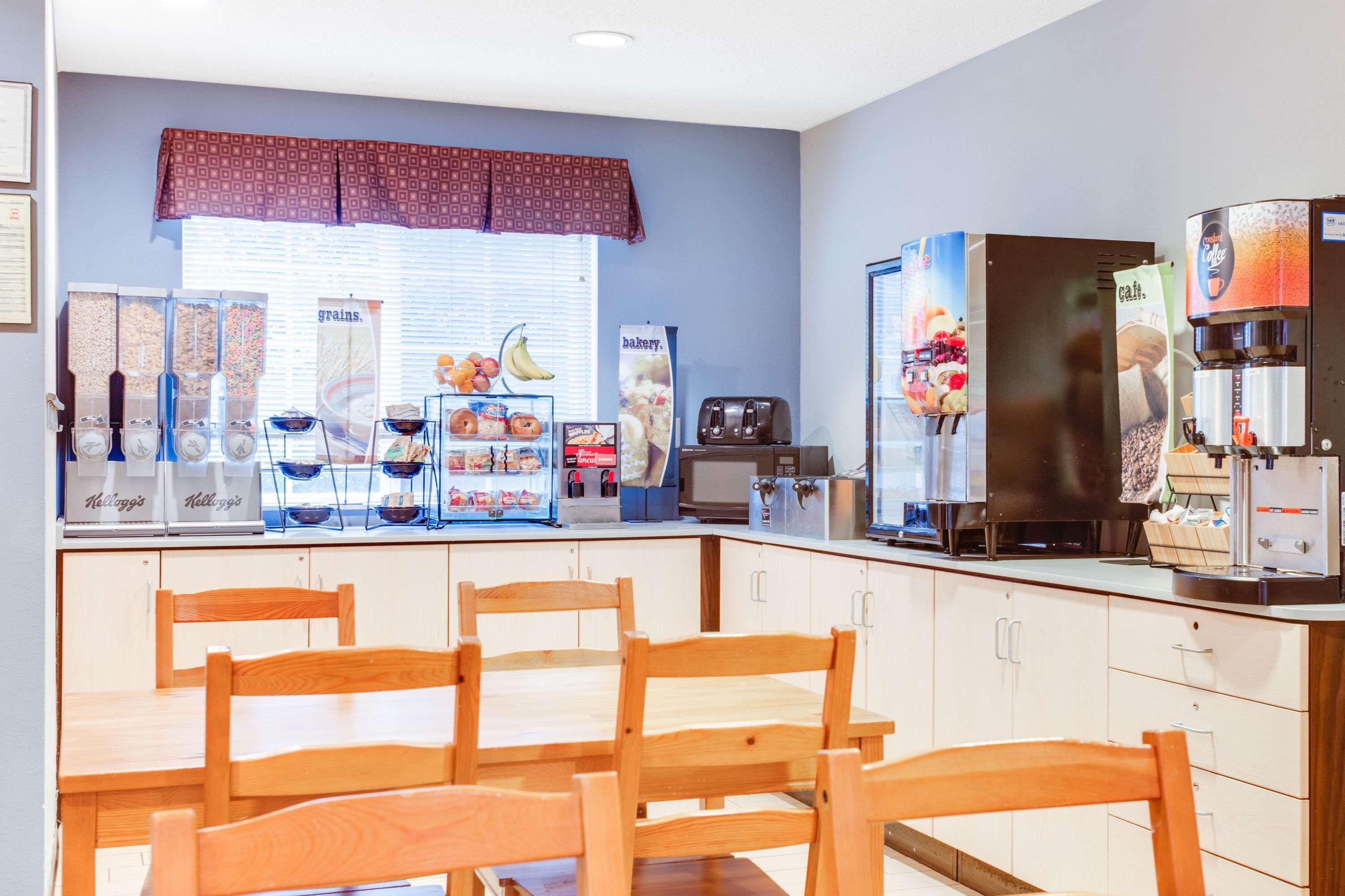 Microtel Inn & Suites Columbus North Bagian luar foto