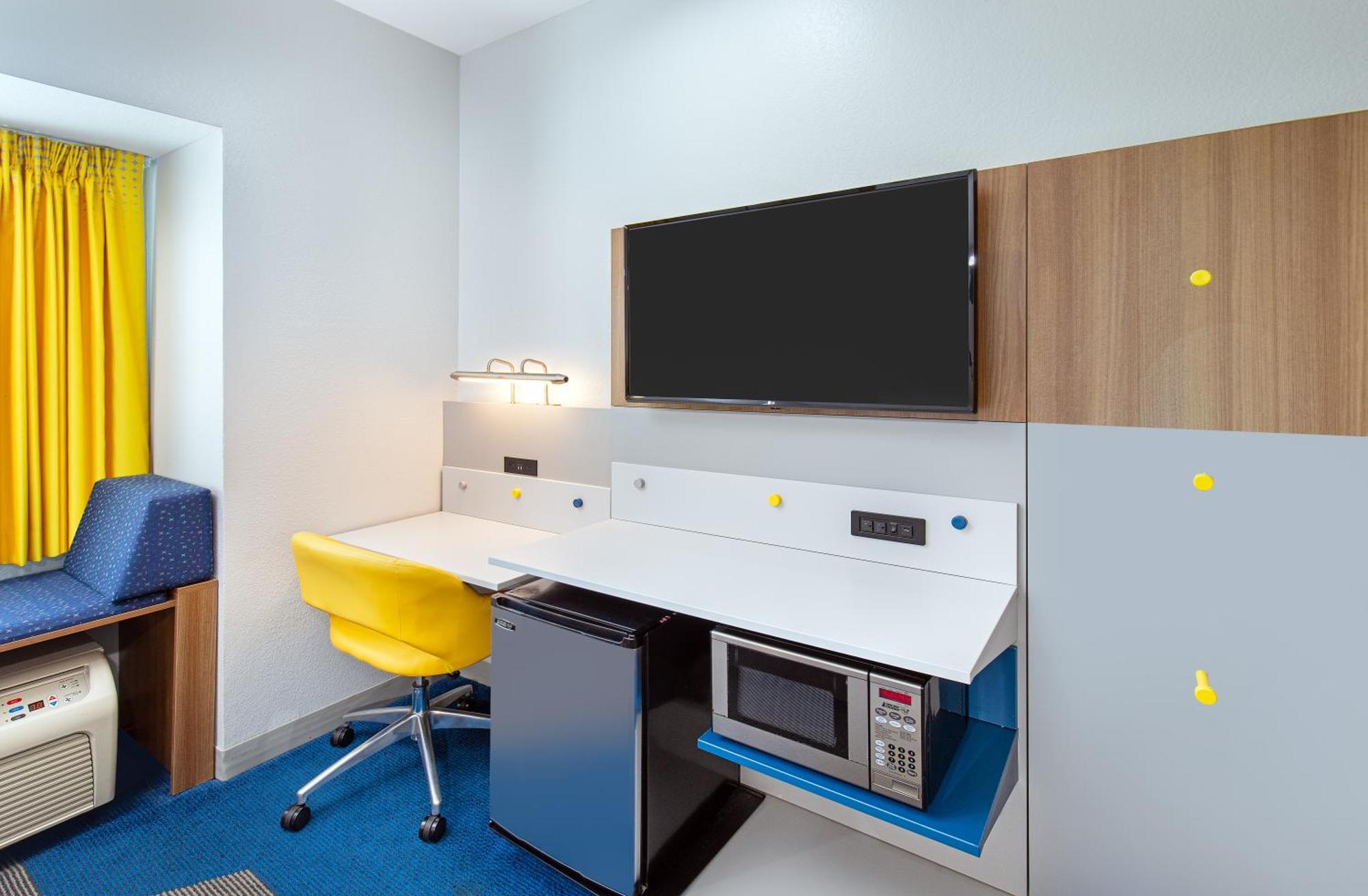 Microtel Inn & Suites Columbus North Bagian luar foto