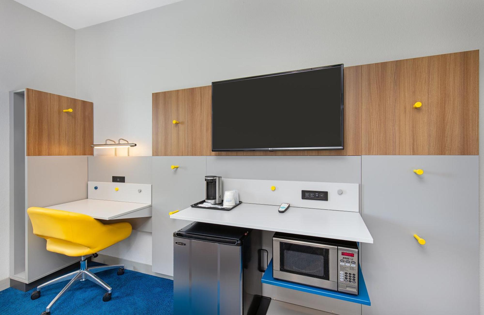 Microtel Inn & Suites Columbus North Bagian luar foto