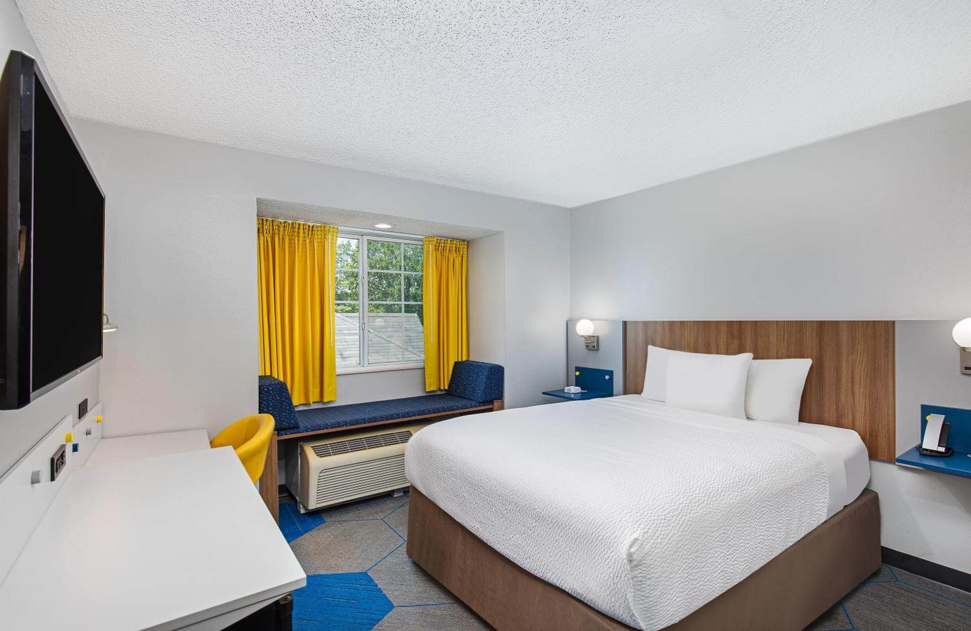 Microtel Inn & Suites Columbus North Bagian luar foto