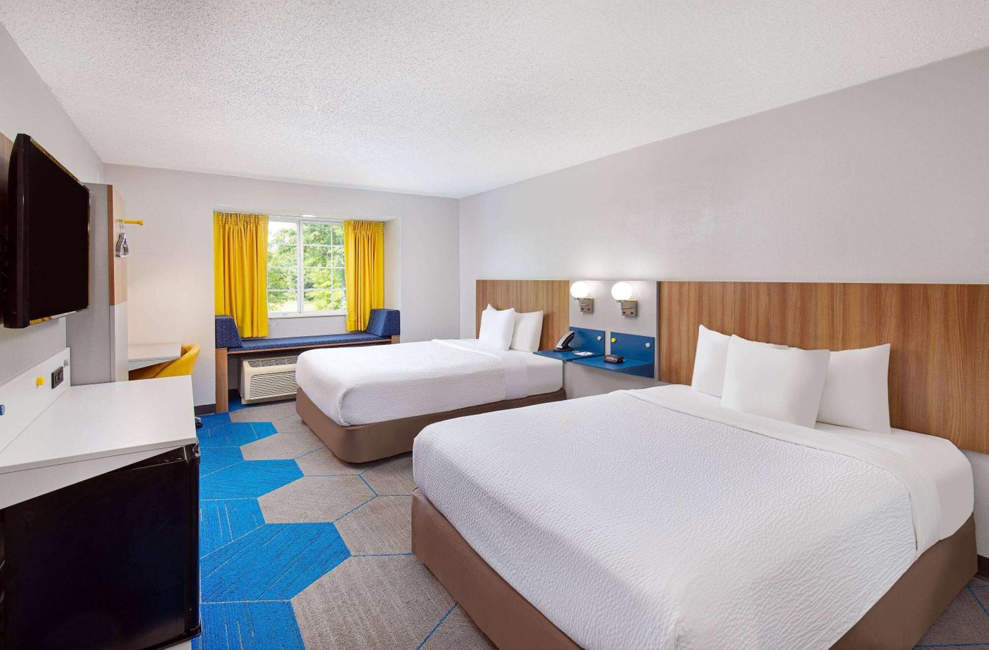 Microtel Inn & Suites Columbus North Bagian luar foto